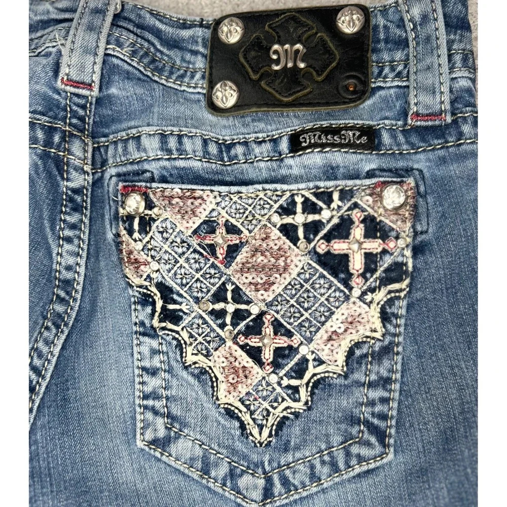 Miss Me Ultra Low Rise Y2K‎ Embroidered Jeans Sz 28 Rhinestone Skinny Western